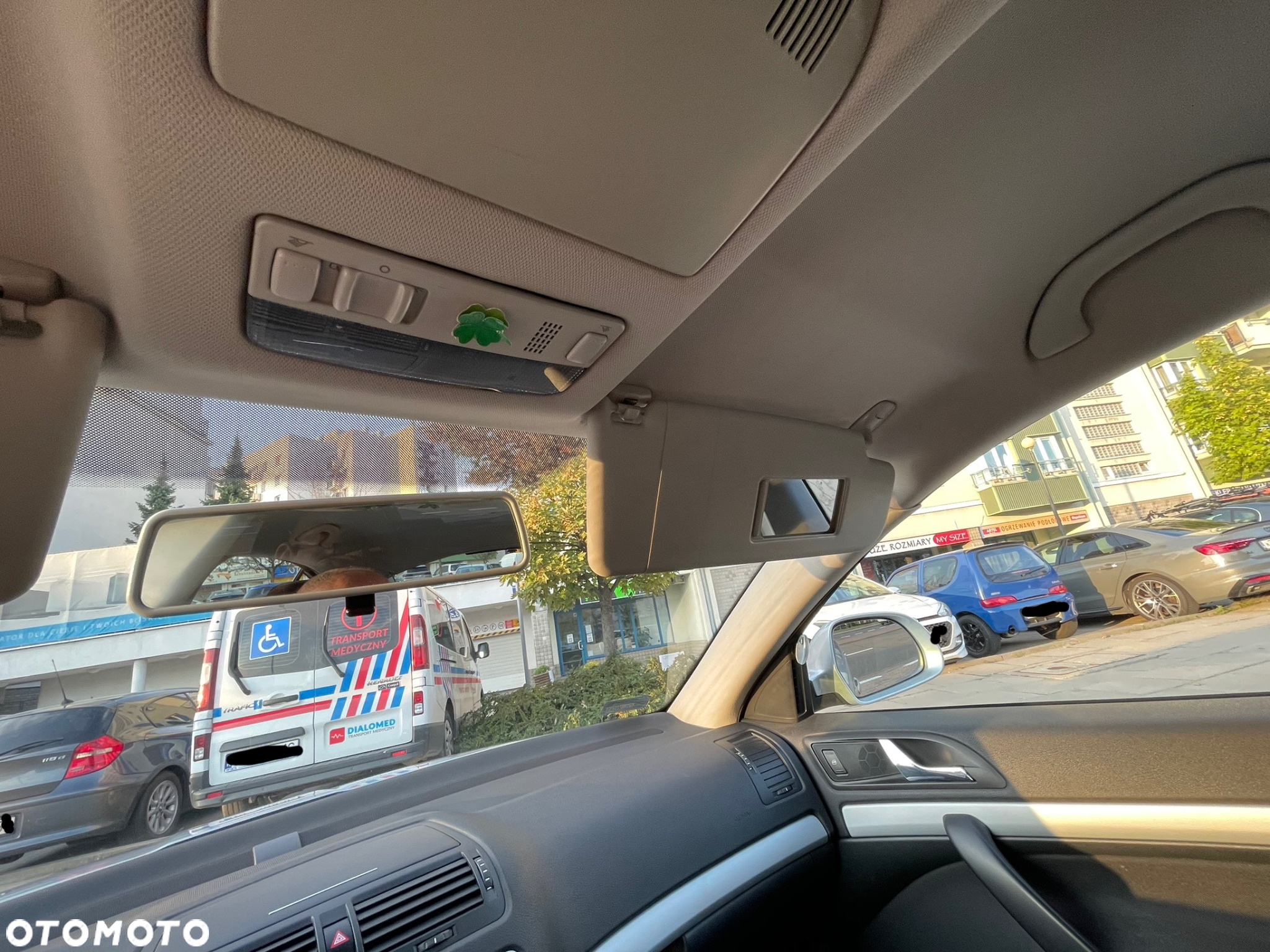 Skoda Octavia 1.2 TSI Ambiente - 25