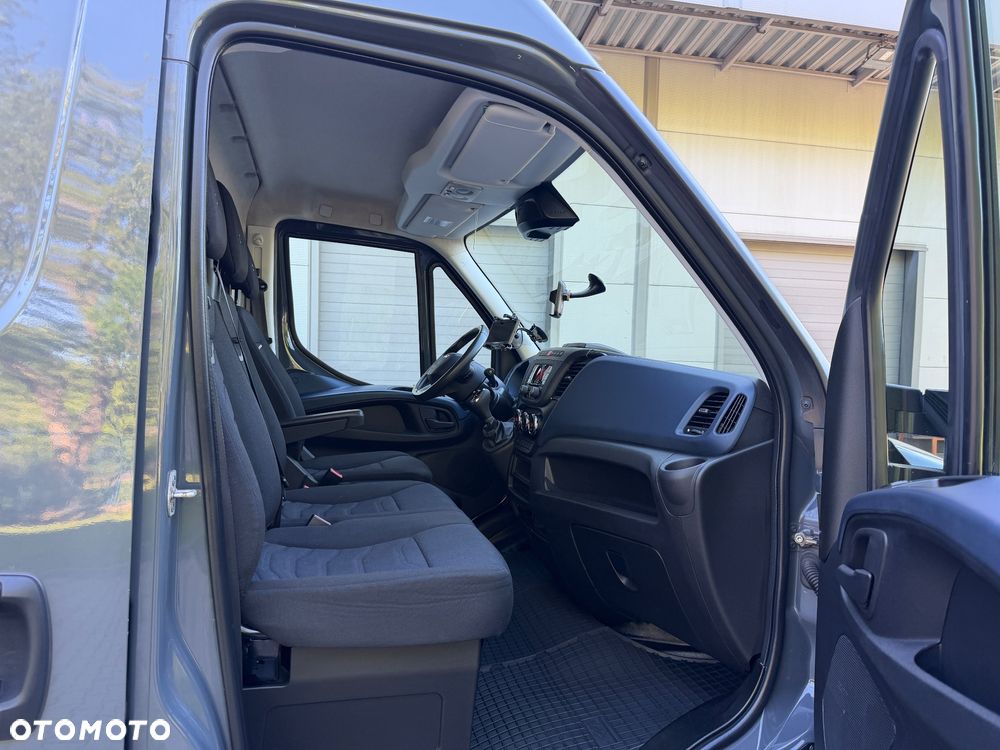 Iveco DAILY 35S18 - 17