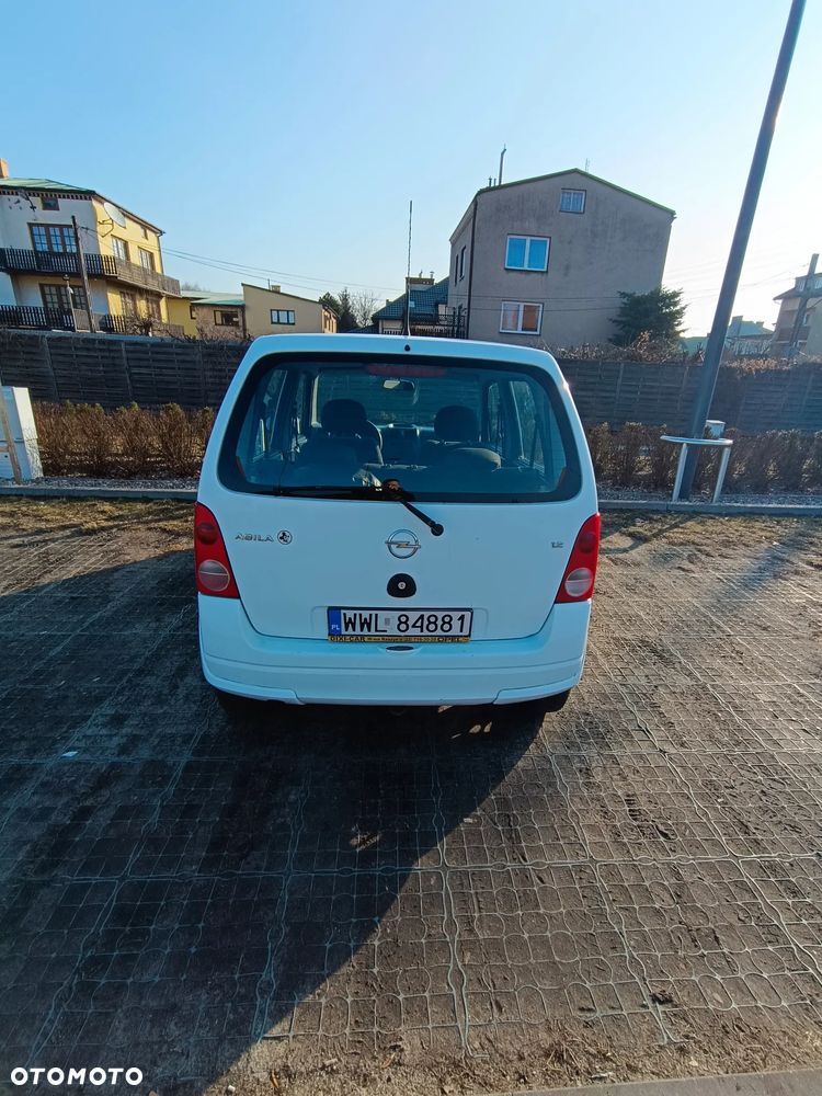 Opel Agila 1.2 Essentia - 4