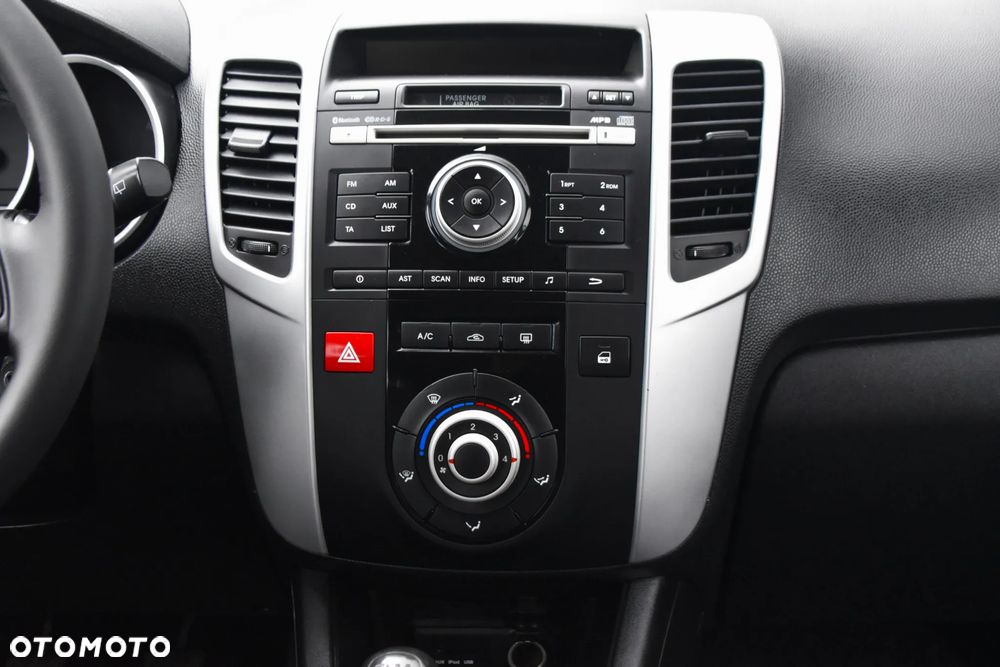 Kia Venga 1.6 CVVT Spirit - 17