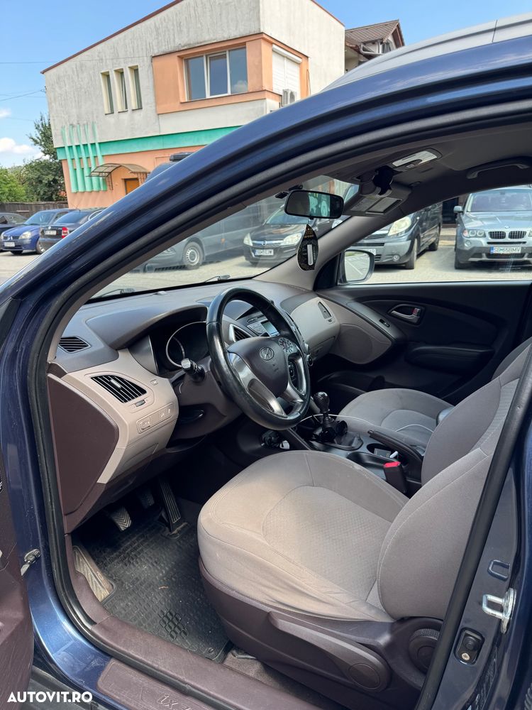 Hyundai ix35 - 11