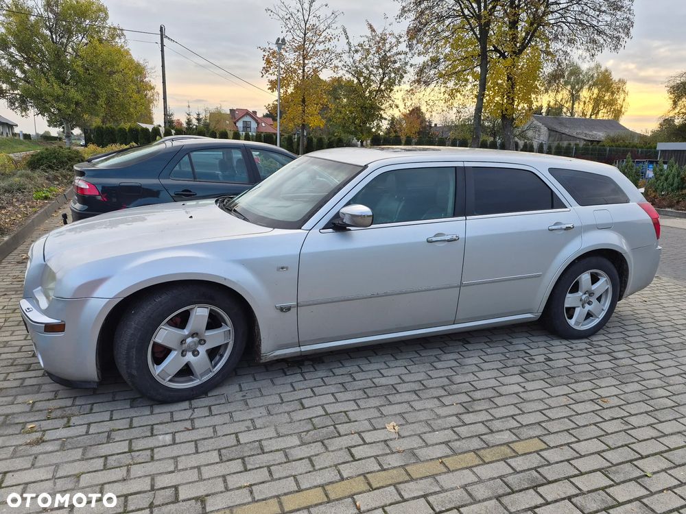 Chrysler 300C 3.5 V6 AWD - 2