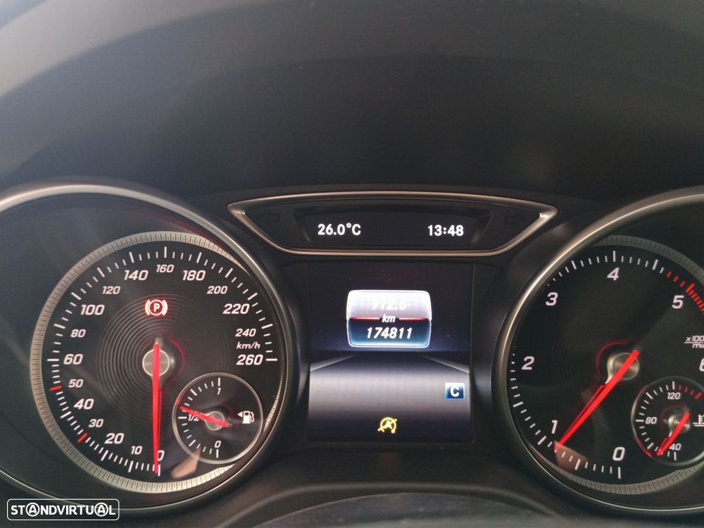 Mercedes-Benz CLA 180 - 14