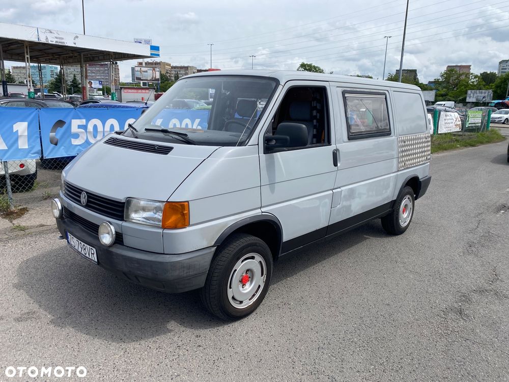 Volkswagen Caravelle - 2