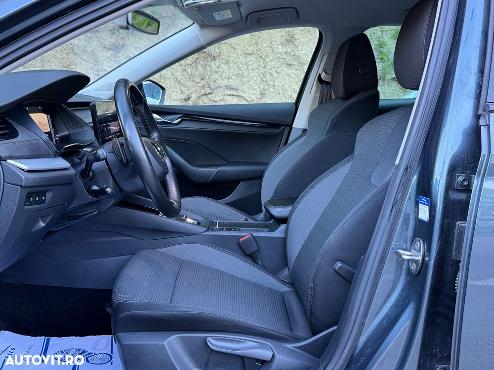 Skoda Octavia 2.0 TDI DSG Style - 11