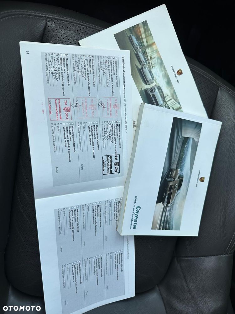 Porsche Cayenne S Platinum Edition - 22