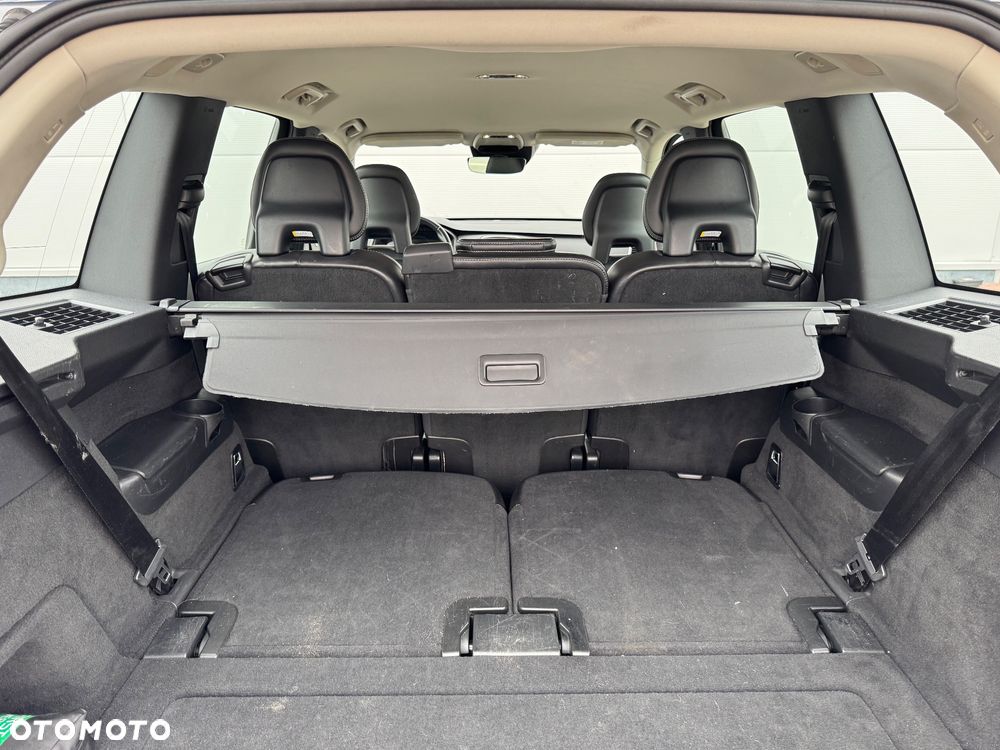 Volvo XC 90 D5 AWD Geartronic Inscription - 22