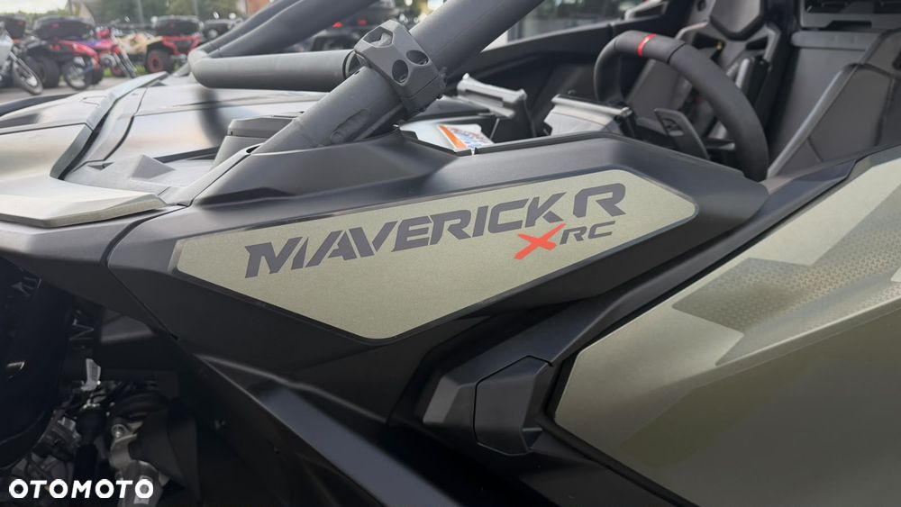 Can-Am Maverick - 10