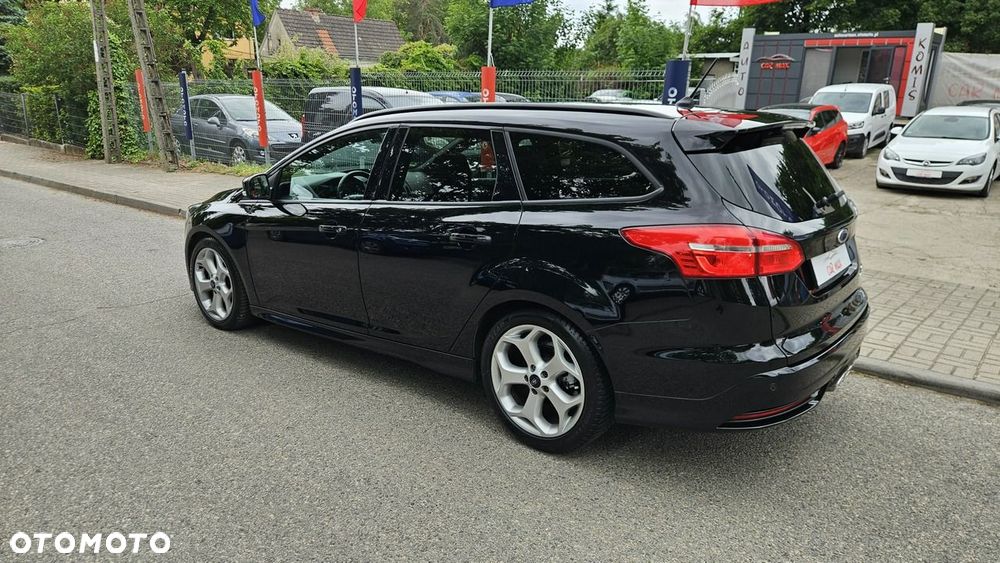 Ford Focus 2.0 EcoBoost ST mit Leder-Sport-Paket - 14