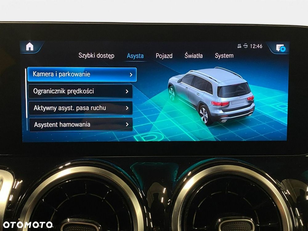 Mercedes-Benz GLB - 30