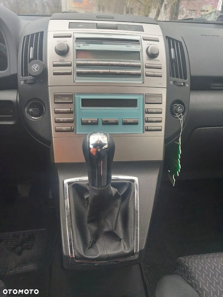 Toyota Corolla Verso - 21