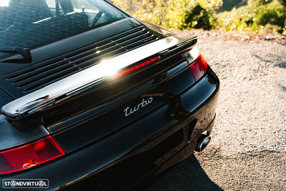 Porsche 911 (996) Turbo - 20