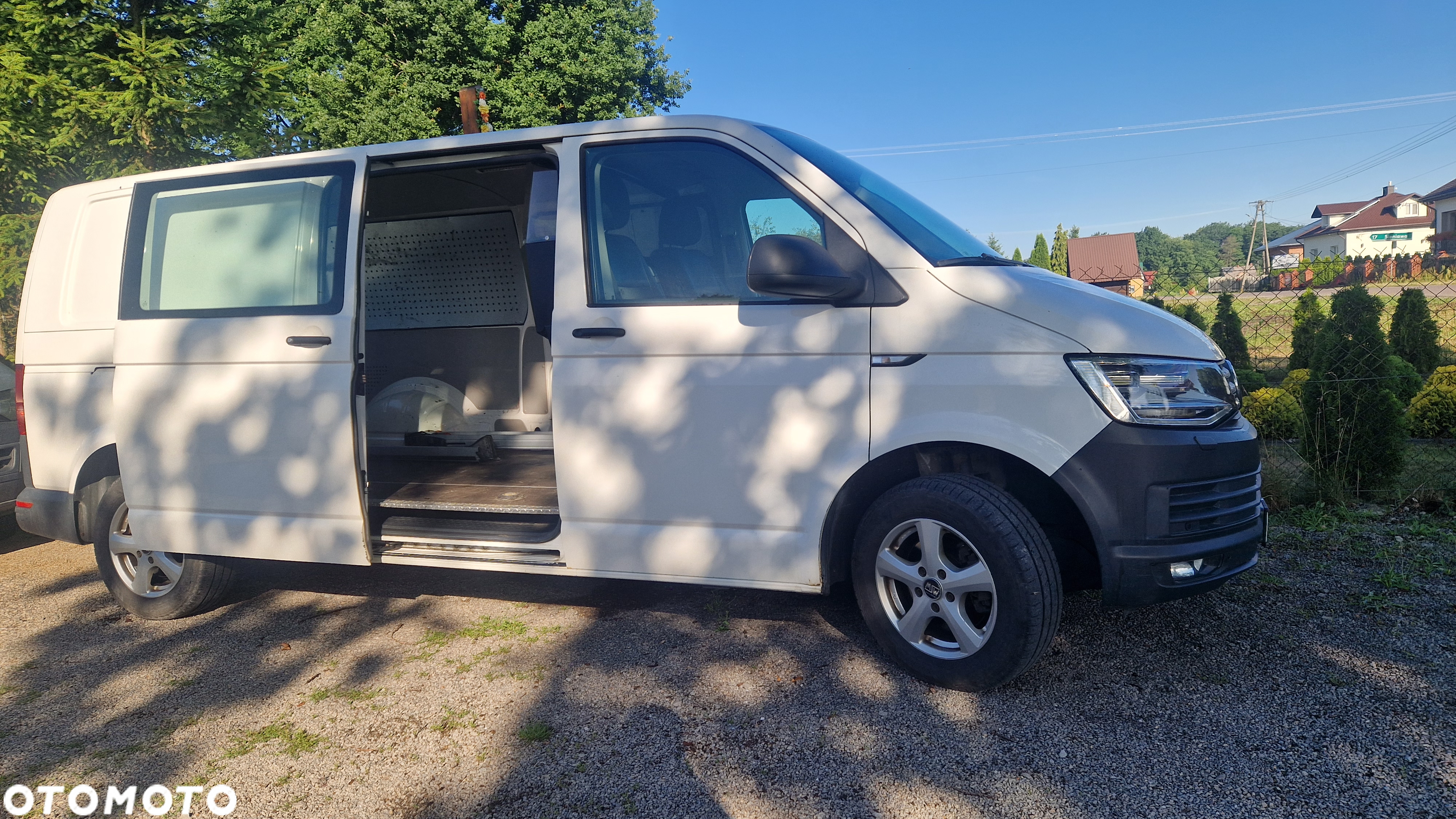 Volkswagen Transporter - 4