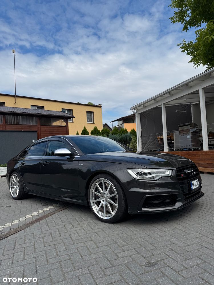 Audi S6 Limousine - 2