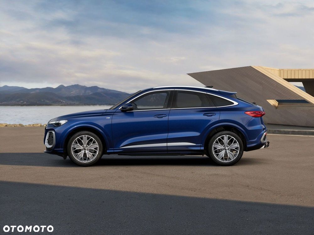 Audi Q5 Sportback - 4