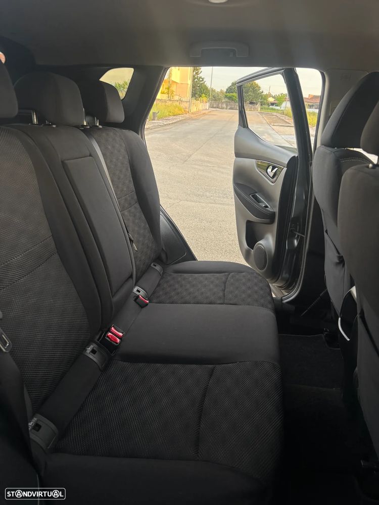 Nissan Qashqai 1.5 dCi N-Connecta 18 RS - 15