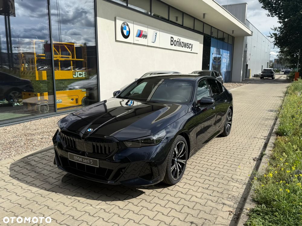 BMW Seria 5 520d xDrive mHEV - 1