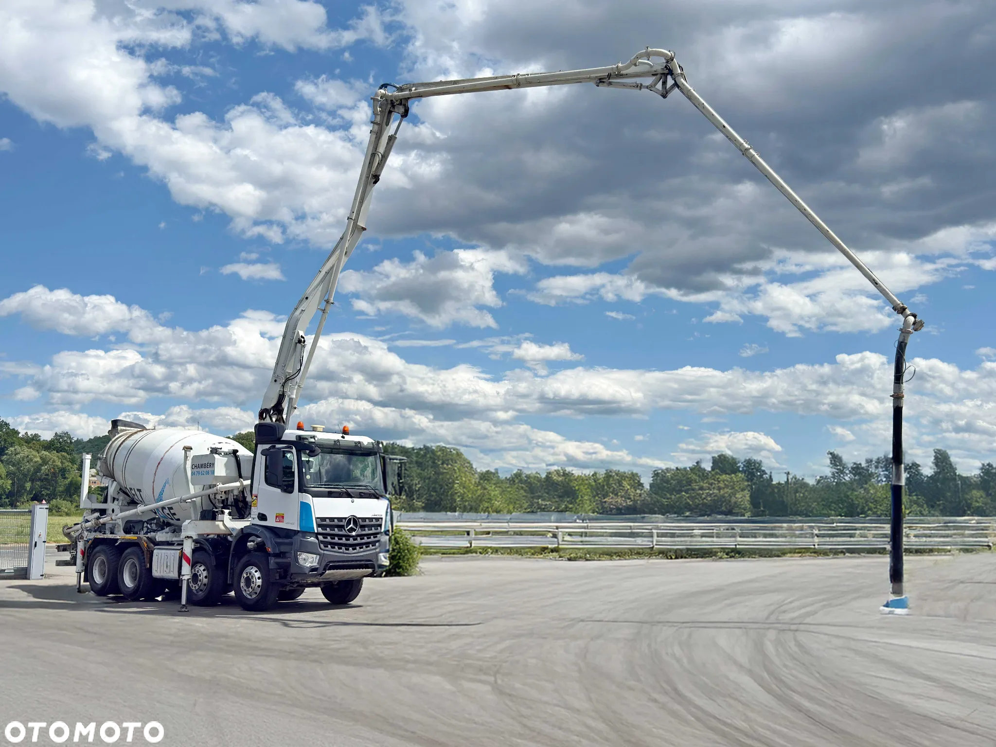Mercedes-Benz AROCS 3743 * POMPA DO BETONU 24 m + PILOT * STAN BDB / 8x4 - 3