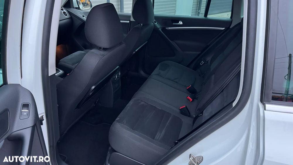 Volkswagen Tiguan 2.0 TDI SCR 4MOTION BlueMotion Technology DSG Sport & Style - 10