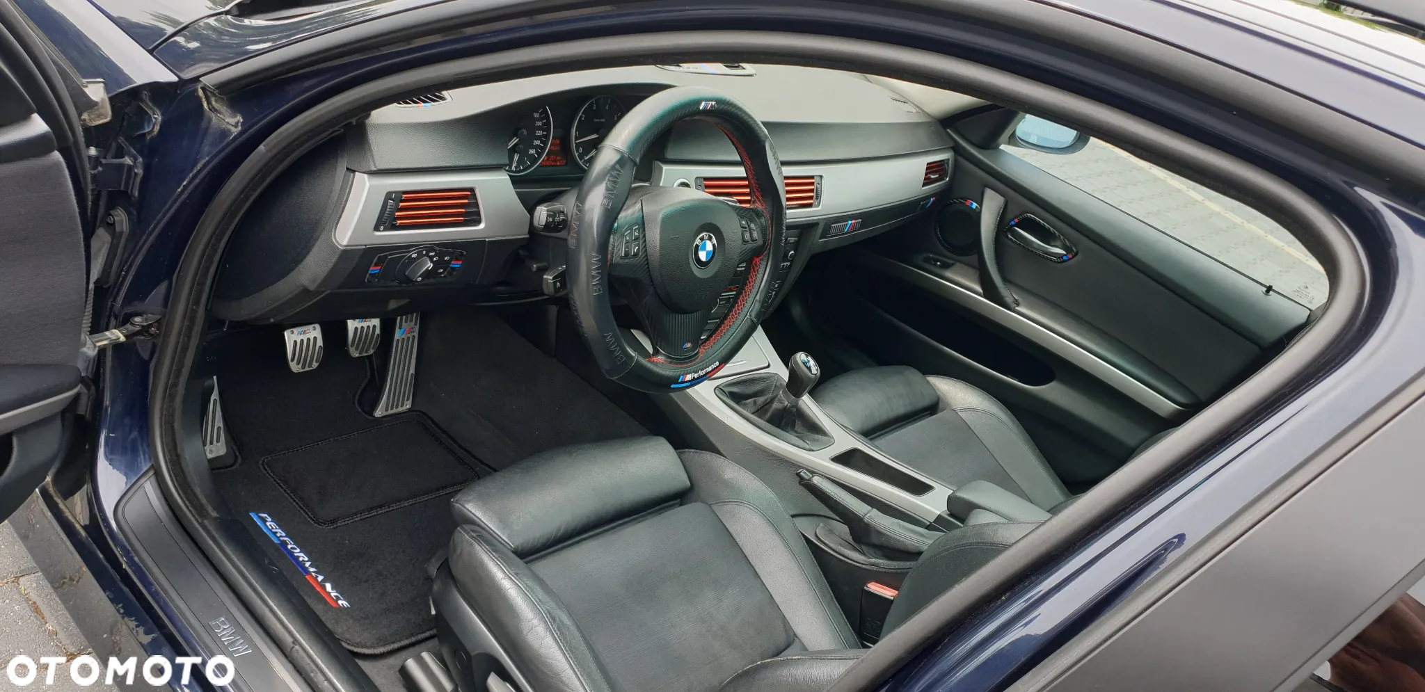 BMW Seria 3 320i Touring - 8