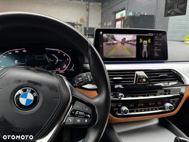 BMW Seria 5 520d - 6