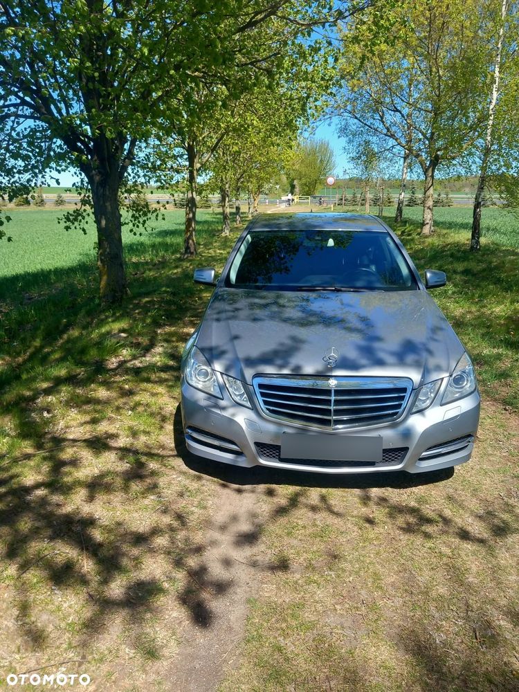Mercedes-Benz Klasa E 250 CDI DPF BlueEFFICIENCY 7G-TRONIC Avantgarde - 34