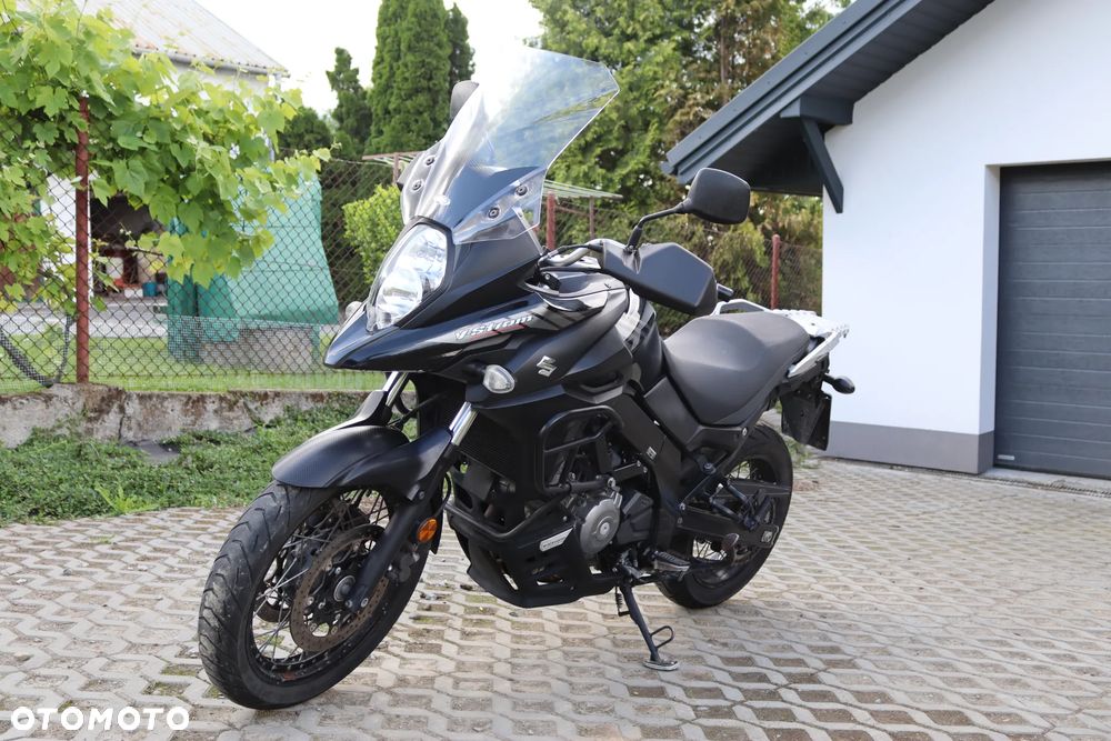 Suzuki V-STROM - 10