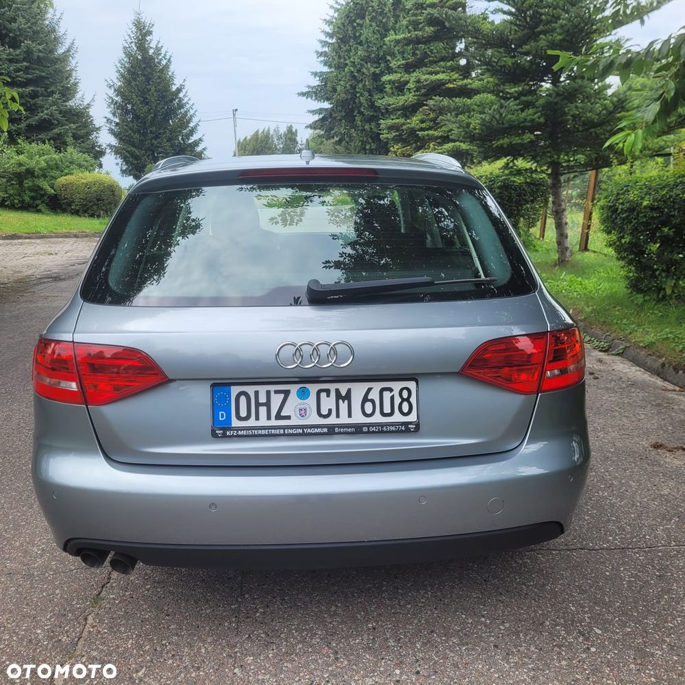 Audi A4 Avant - 8