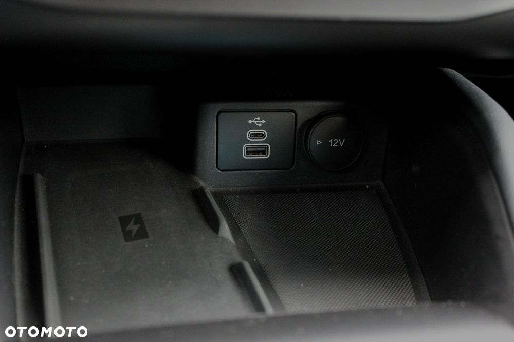Ford Focus 1.5 EcoBlue STart-Stopp-System TITANIUM X - 24