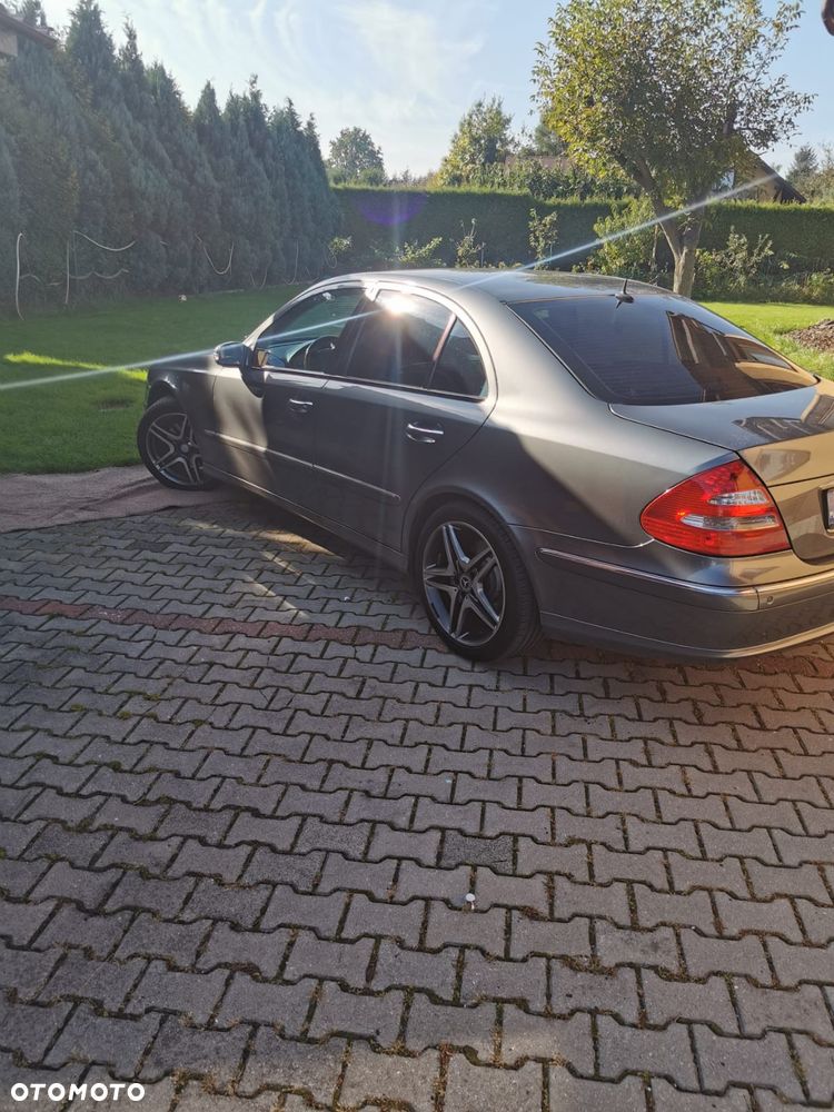 Mercedes-Benz Klasa E 320 CDI Avantgarde - 21