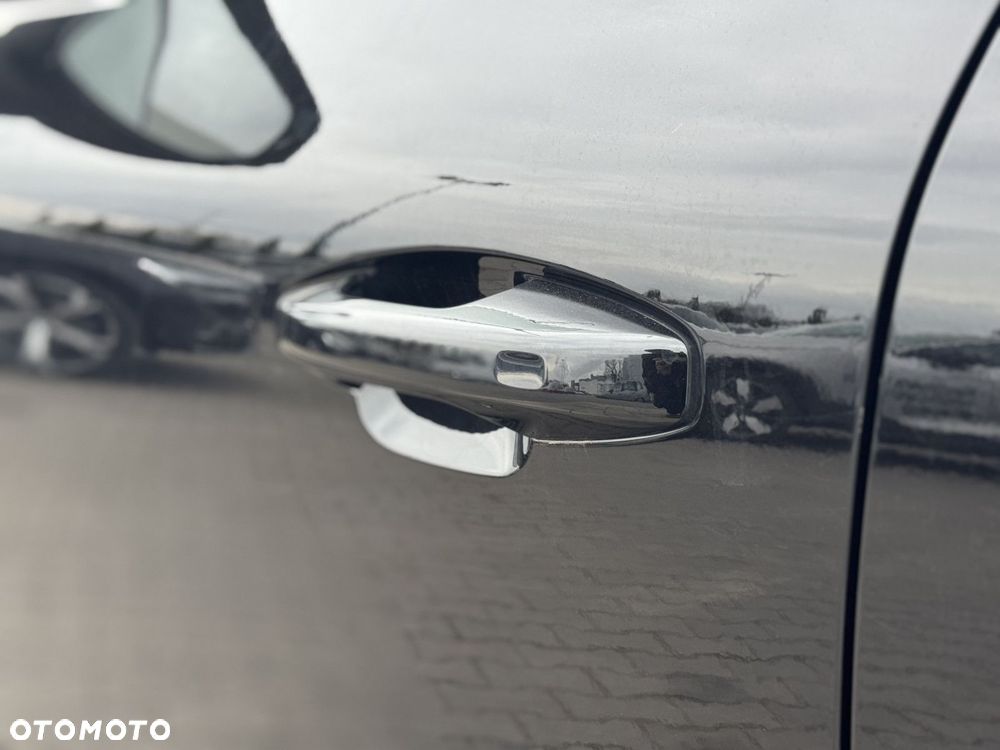 Volvo XC 40 - 35