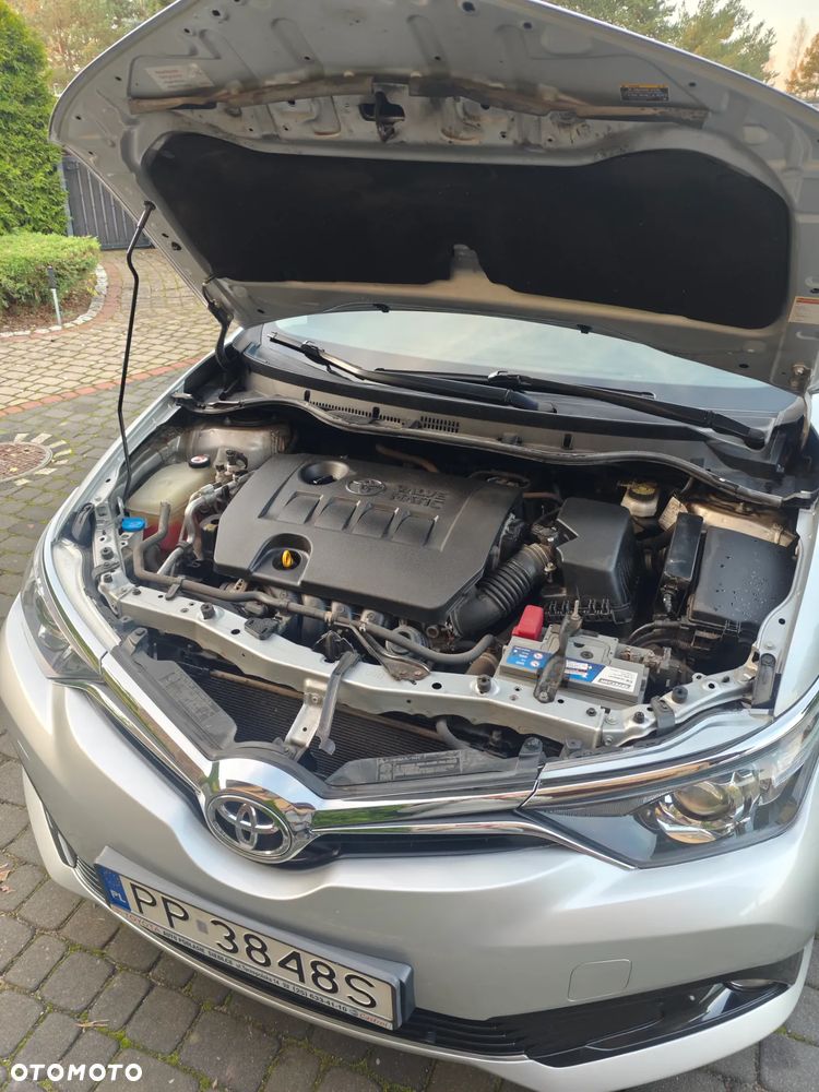 Toyota Auris 1.6 Dynamic - 19