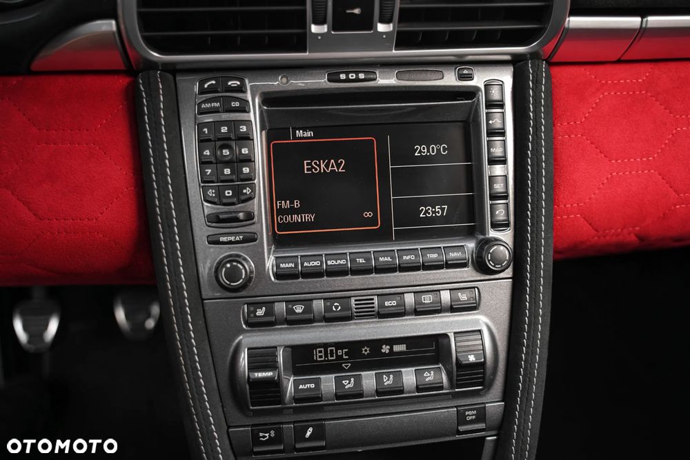 Porsche 911 Carrera 4 S - 20