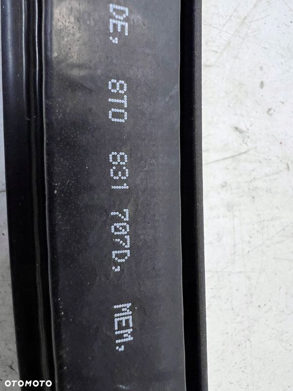 USZCZELKA DRZWI DOLNA AUDI A5 8T 8T0831707D - 3