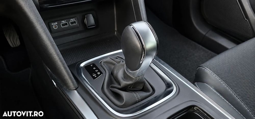 Renault Megane TCe 140 GPF EDC Techno - 14