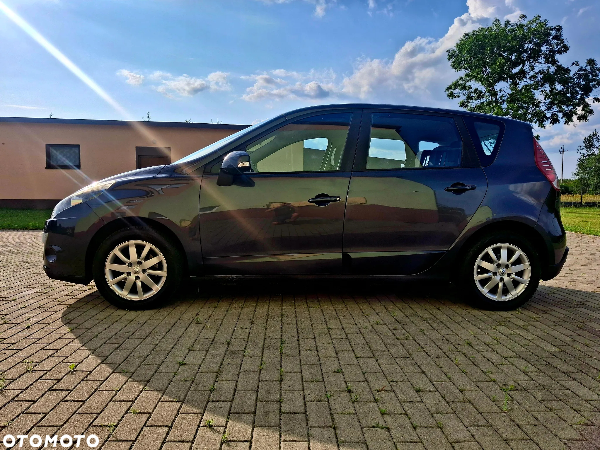 Renault Scenic 1.5 dCi Authentique - 12