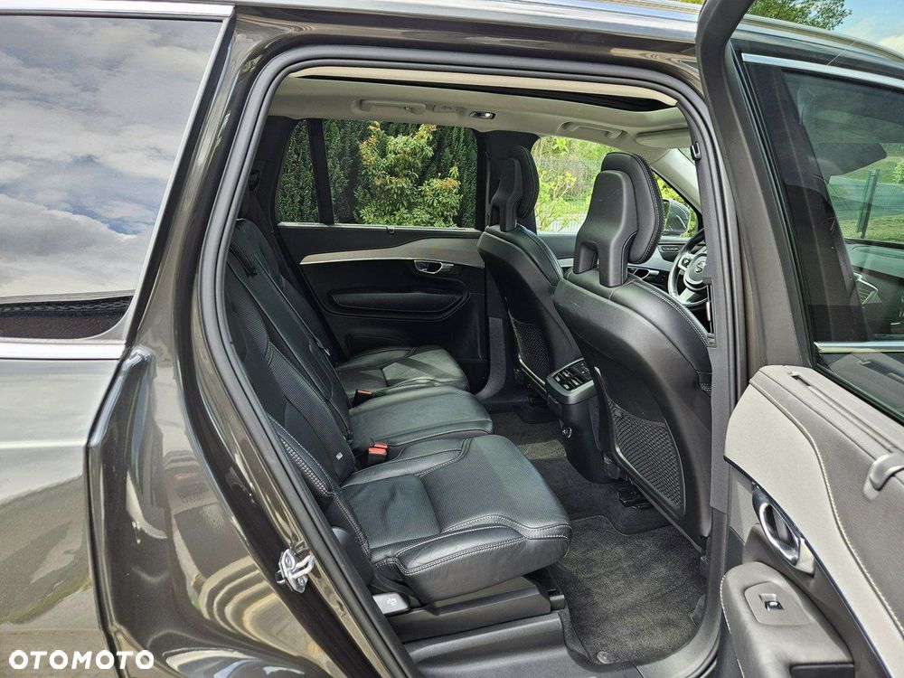 Volvo XC 90 - 17