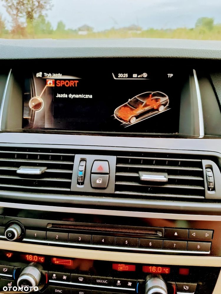 BMW Seria 5 528i Luxury Line - 5