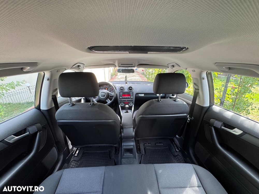 Audi A3 Sportback 1.6 TDI Ambition - 9