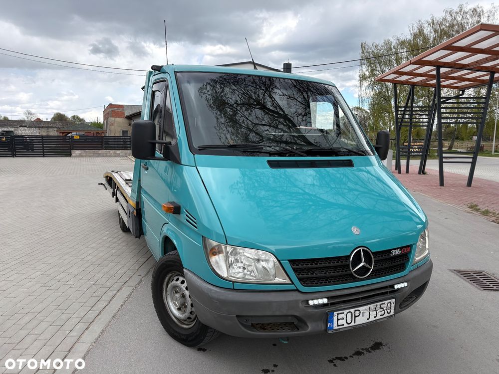 Mercedes-Benz Sprinter - 9