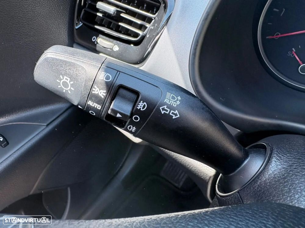 Kia Stonic 1.0 T-GDI Drive - 38