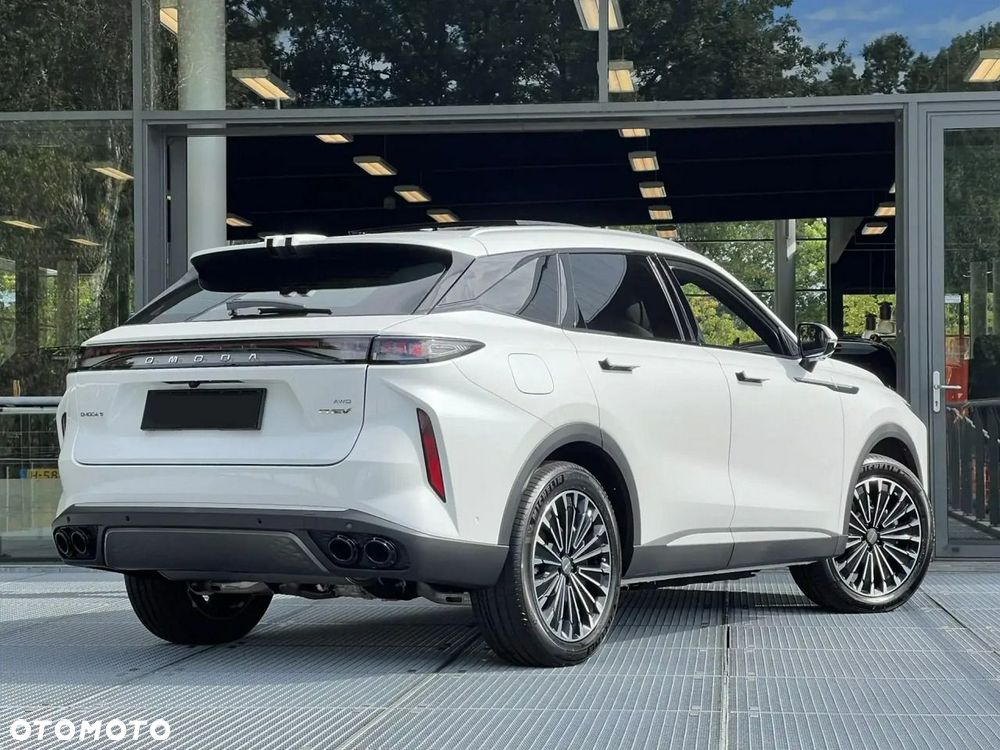 Omoda 9 1.5 Super Hybrid Exclusive AWD - 10