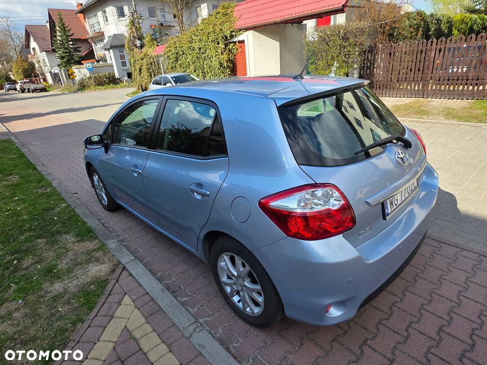 Toyota Auris 1.6 Valvematic Executive - 2