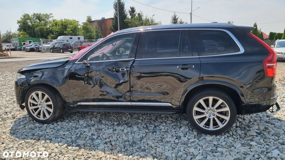 Volvo XC 90 D5 AWD Geartronic Inscription - 12