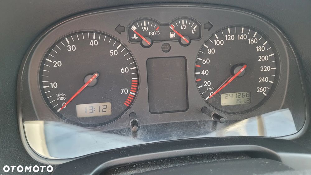 Volkswagen Golf 1.6 Comfortline - 14