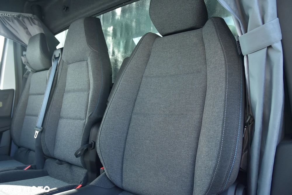 Renault Master zabudowa międzynarodowa 170KM 10EP 4900x2250x2300 - 11