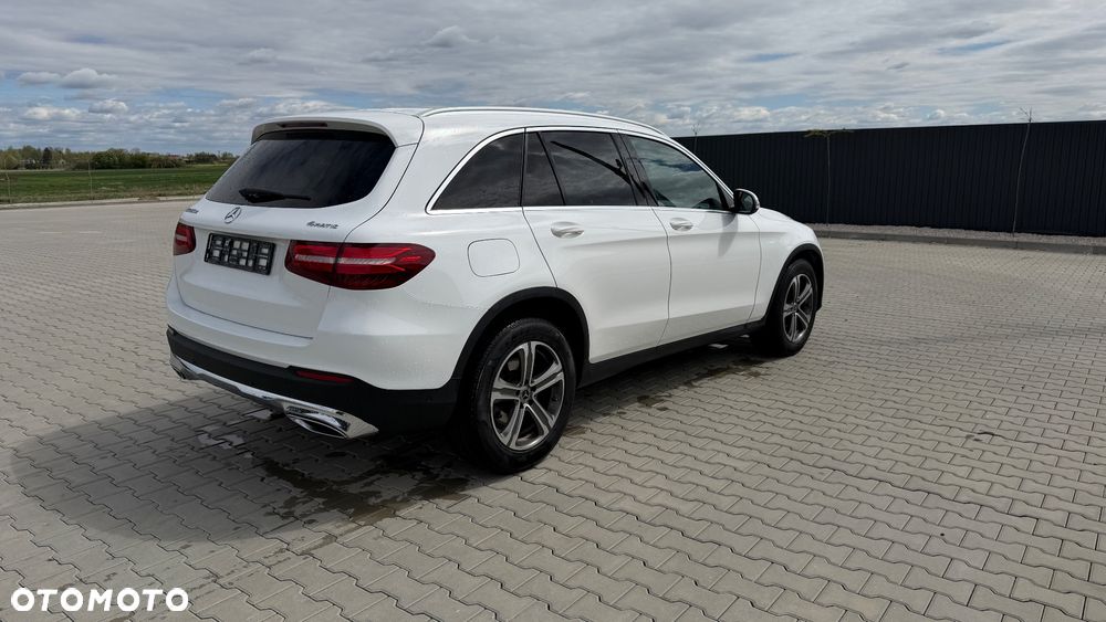 Mercedes-Benz GLC 220 d 4Matic 9G-TRONIC Exclusive - 31