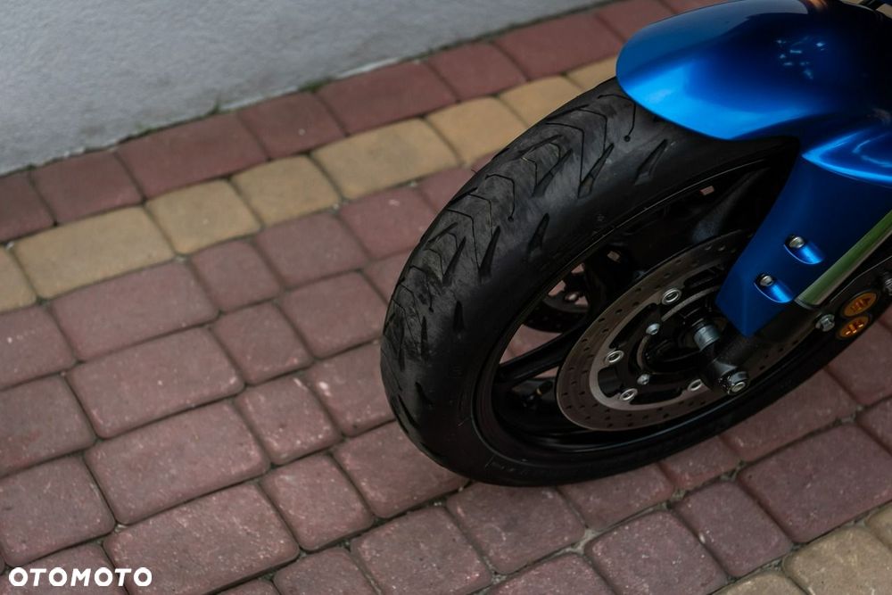 Yamaha FZ - 9