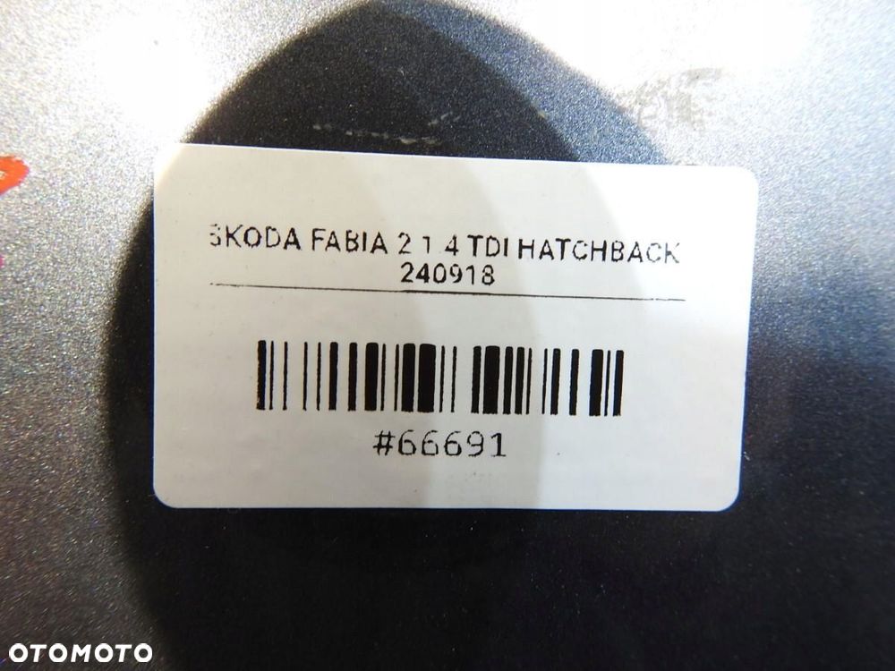 ĆWIARTKA BŁOTNIK PRAWY TYŁ LF8J SKODA FABIA II - 4