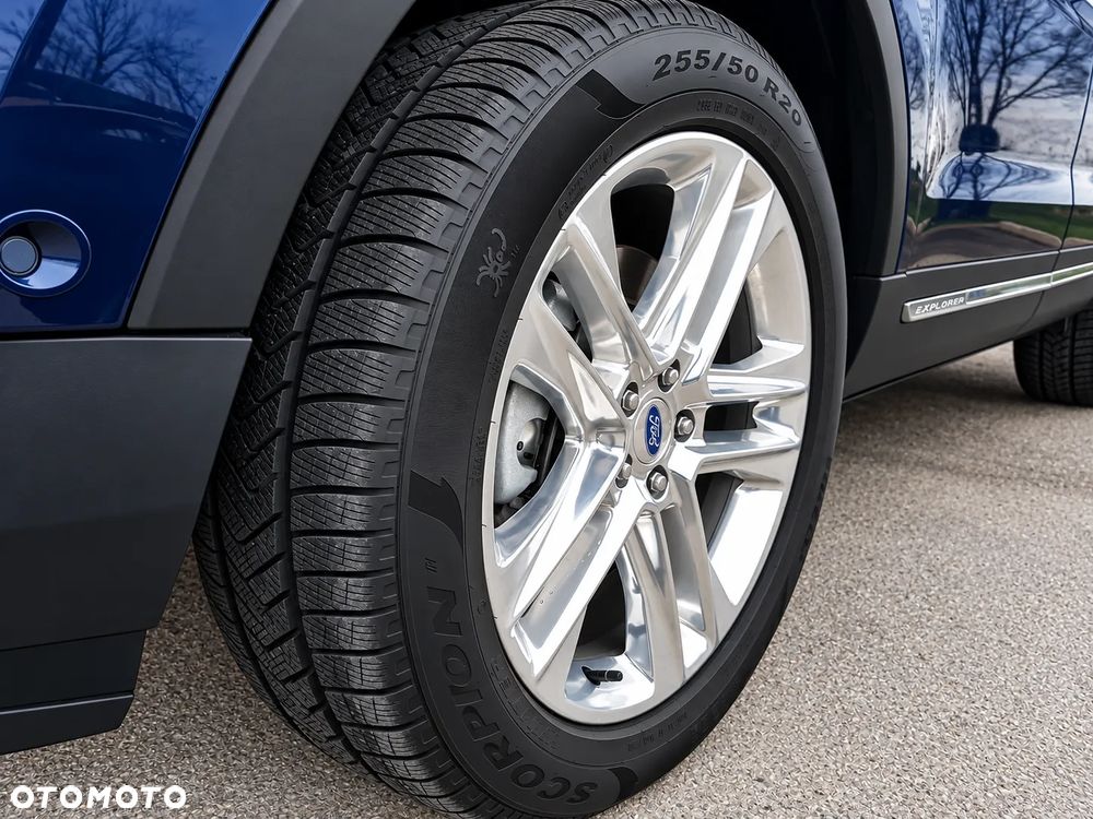 Ford Explorer - 7